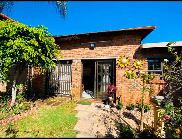 5 BEDROOM HOUSE FOR SALE IN KENSINGTON